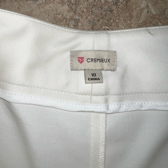 Cremieux cream colored shorts - Picture 2 of 9